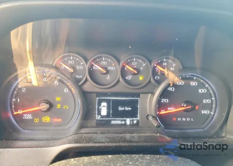 2019 Chevrolet Silverado C1500 z USA, uszkodzony, nr VIN 3GCNWAEH8KG291726